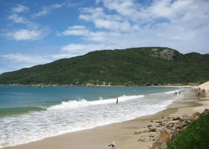 Kitinet para 2 pessoas próximo do mar - Ingleses - Com garagem